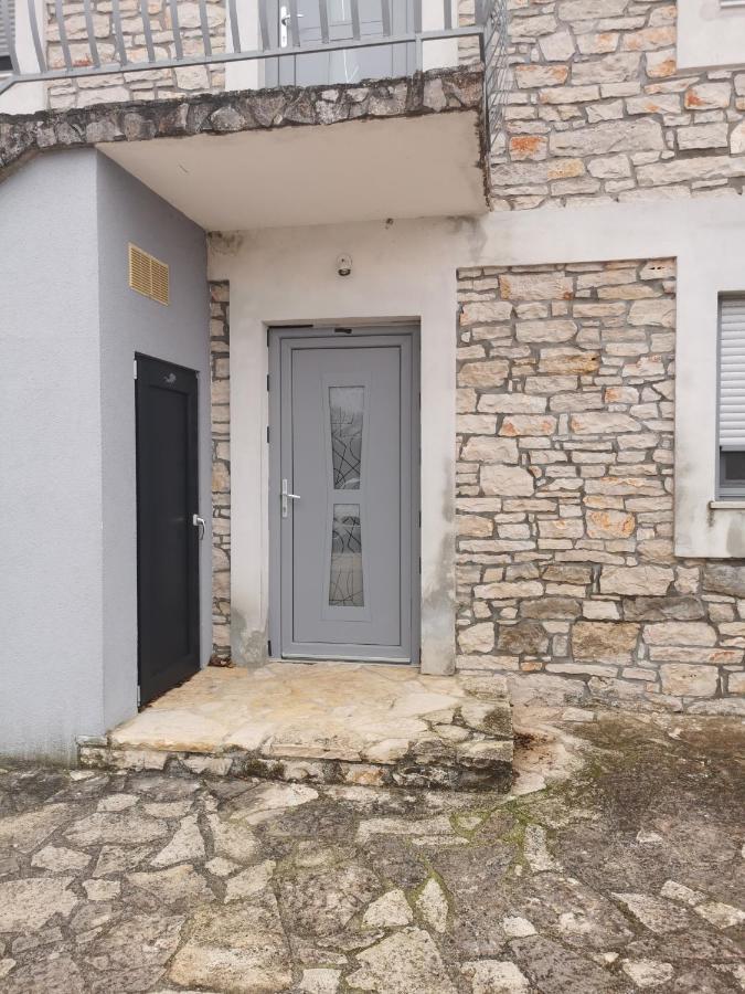 Meressa Paolia Apartments Novigrad Istria المظهر الخارجي الصورة